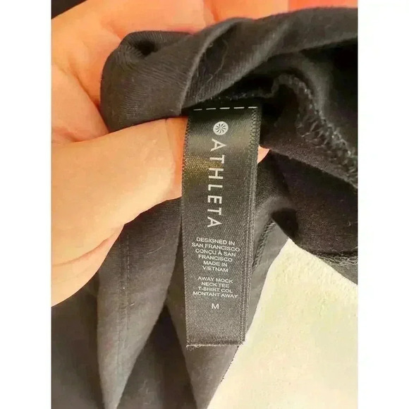 Athleta Away Mock Neck Tee Black Relaxed Lightweight Supima Cotton Blend Size M - Picture 7 of 8